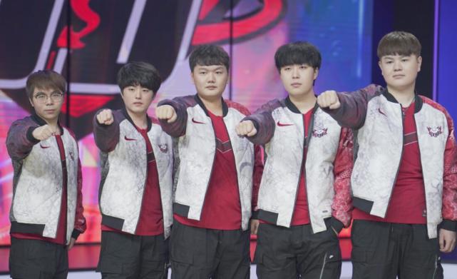 直一帆风顺 直一帆风顺