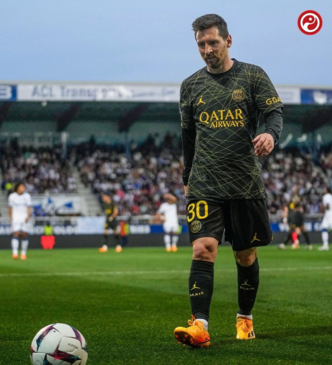 月中引领足 月中引领足