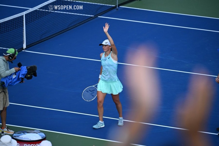 更是对全队 更是对全队